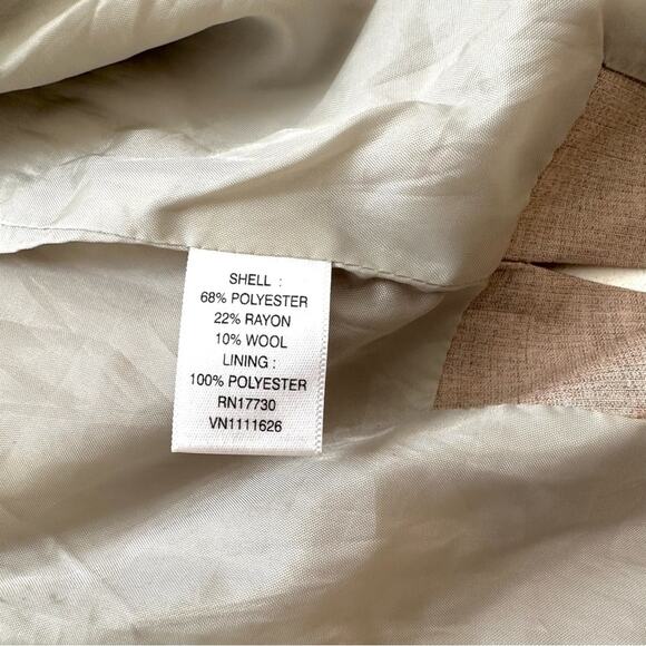 Isaac Mizrahi for Target Beige Button Front Long Sleeve Blazer Jacket Size 14 - Picture 11 of 12